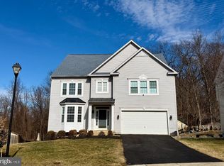 457 Hughs Rd, Charles Town, WV 25414