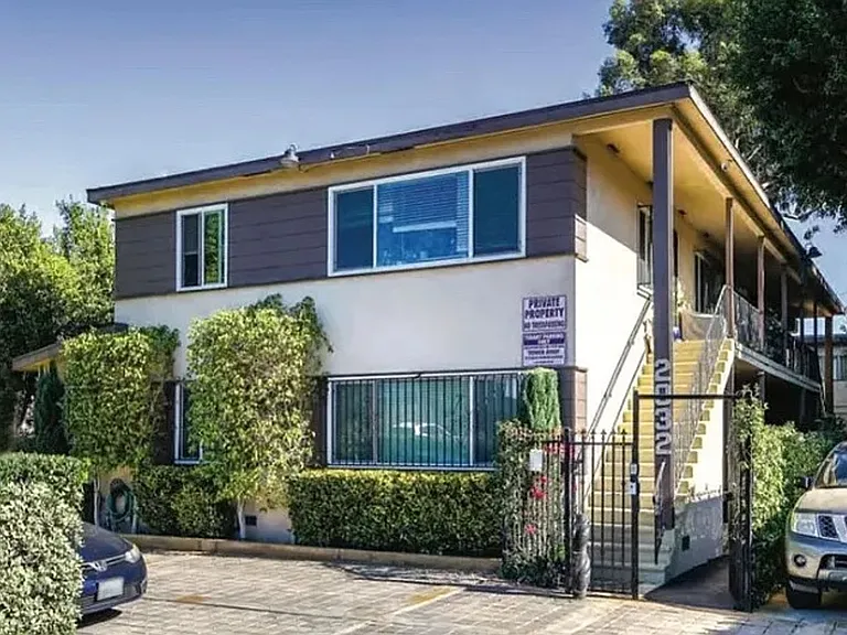2032 S Shenandoah St — Photo 1