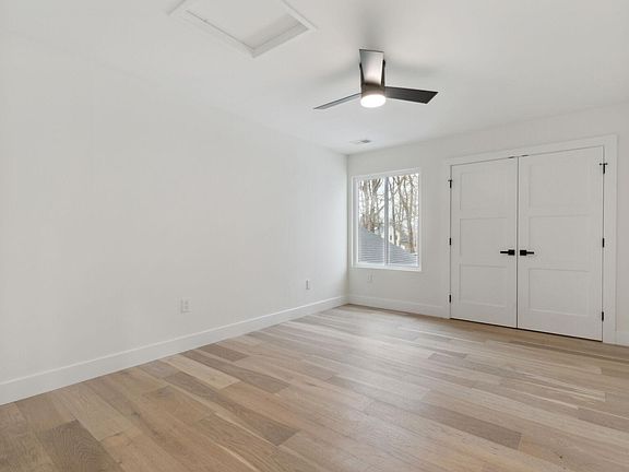4th image of 8780 Peabody St