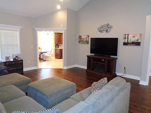 5th image of 7591 Caden Way