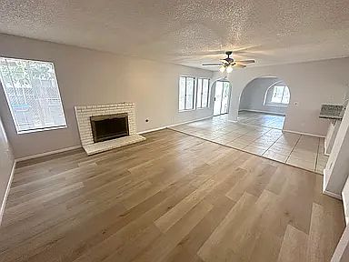 5th image of 16259 Parkside Ln