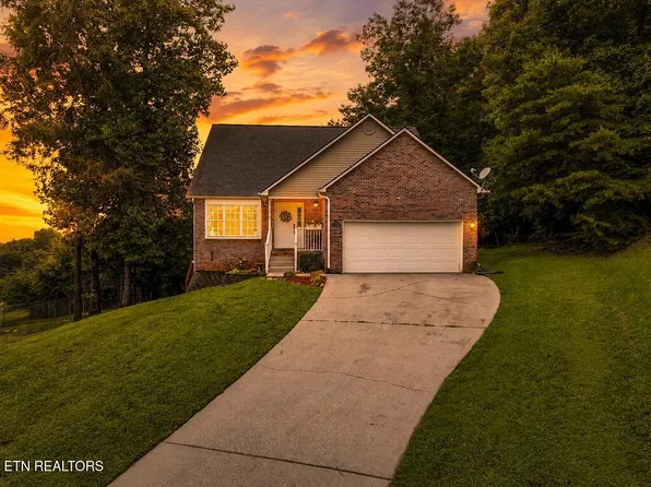 1004 Sugar Creek Ln, Knoxville, TN 37920