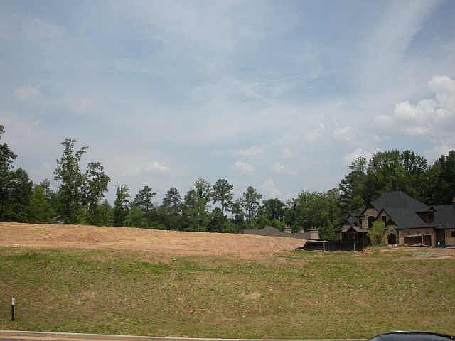2nd image of 235 Penrith Pl
