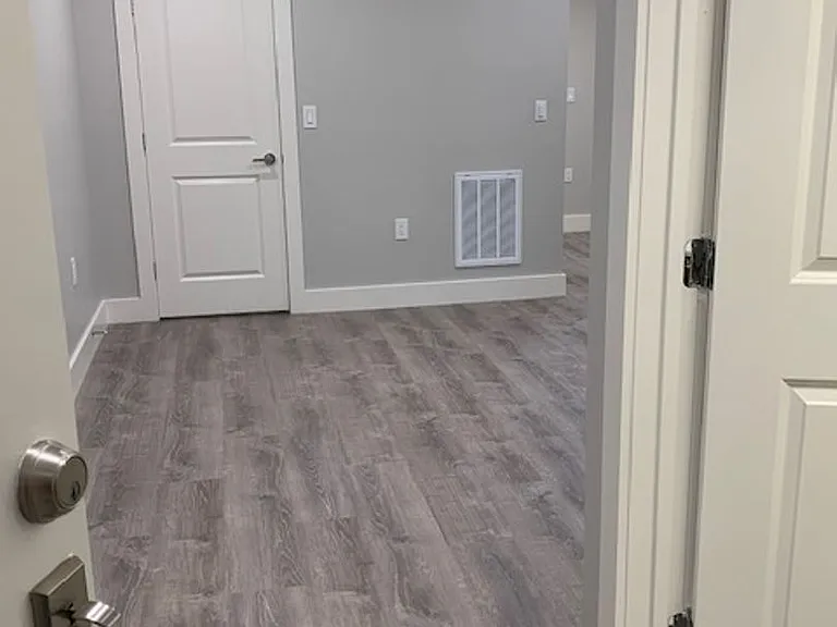 1825 Vernon St NW — Photo 28