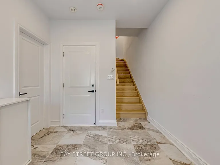 2119 Lillykin St #11 — Photo 6