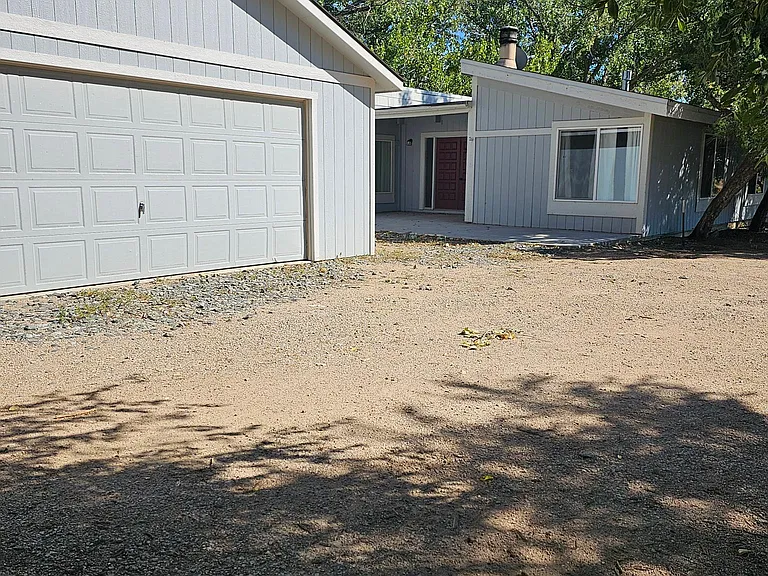 16885 Old Pueblo Rd — Photo 2