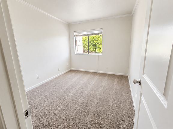 5th image of 5543 Shasta Ln APT 6