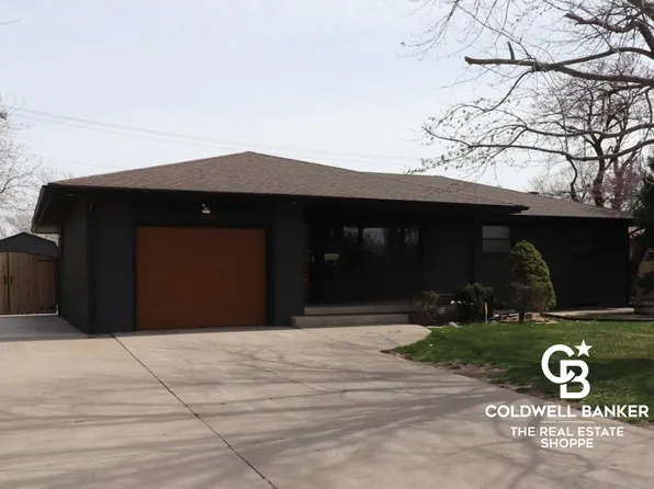 1710 Old Manor Rd, Garden City, KS 67846