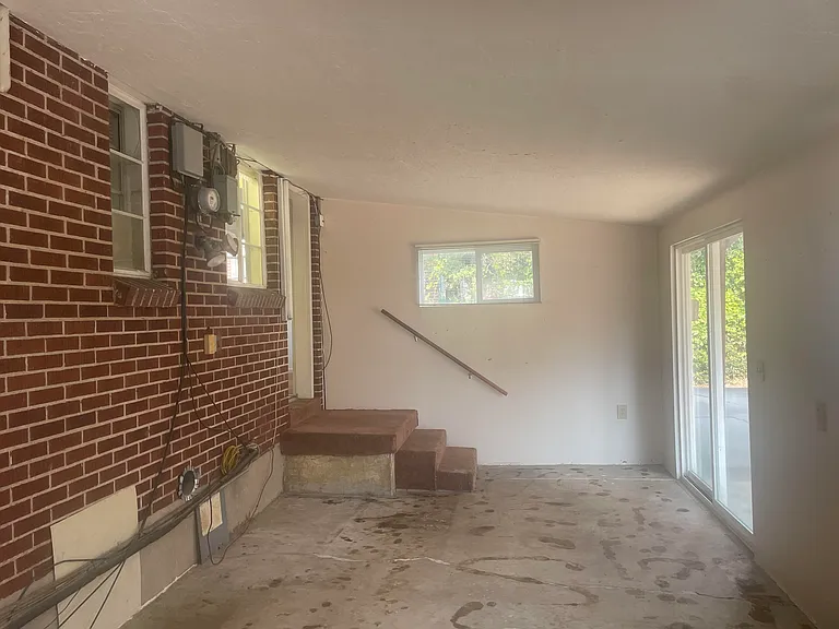 1530 E Gregson Ave — Photo 17