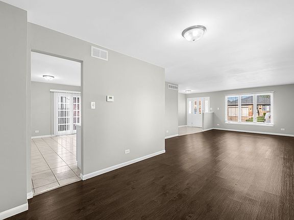 3rd image of 14747 S Harrison Ave