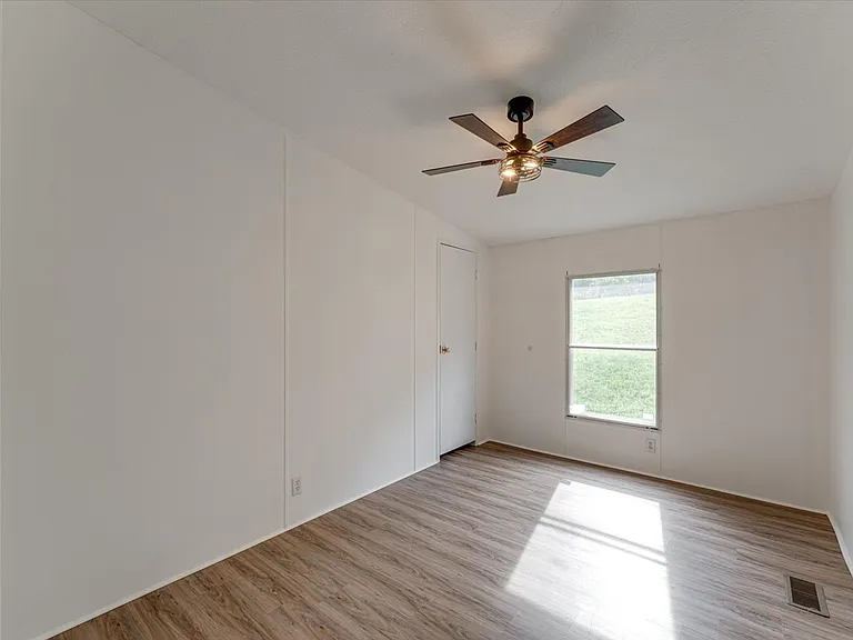 10708 Canyon Cir — Photo 21