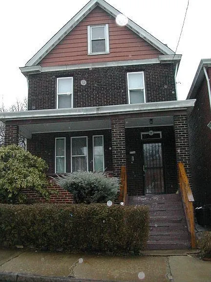 1704 Murdough St photo 1
