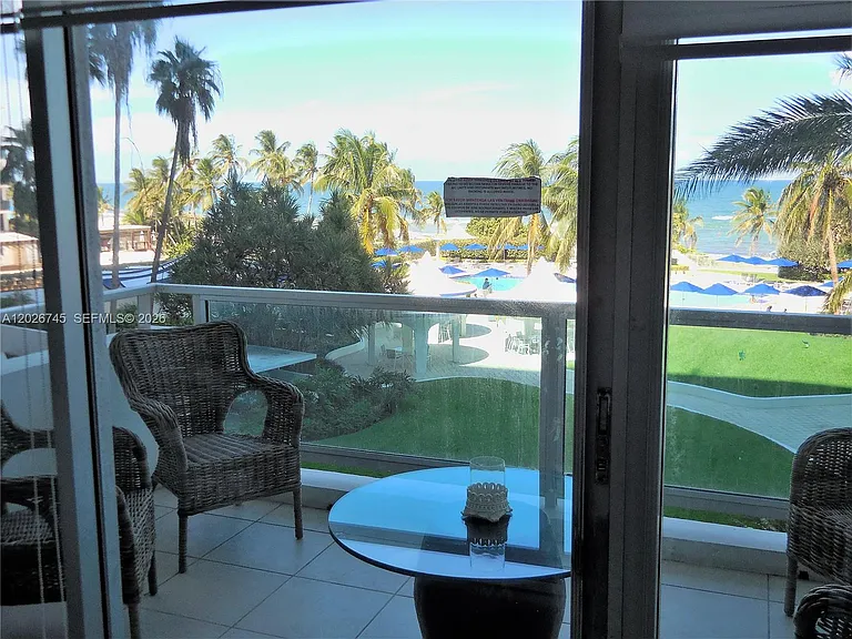 5151 Collins Ave #519 — Photo 8