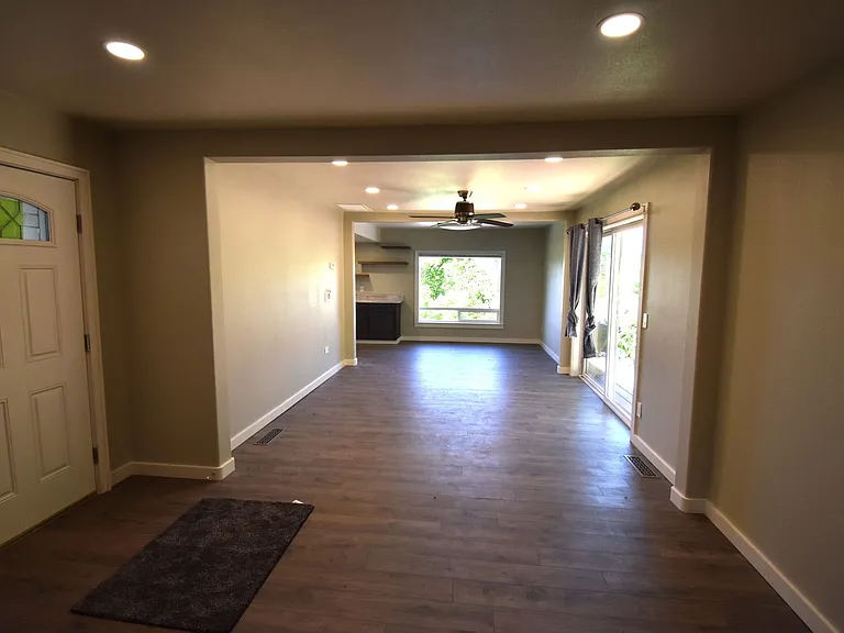 157 Holloway Hts — Photo 3