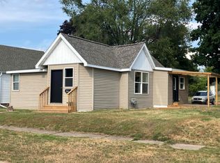916 Iron St, Norway, MI 49870