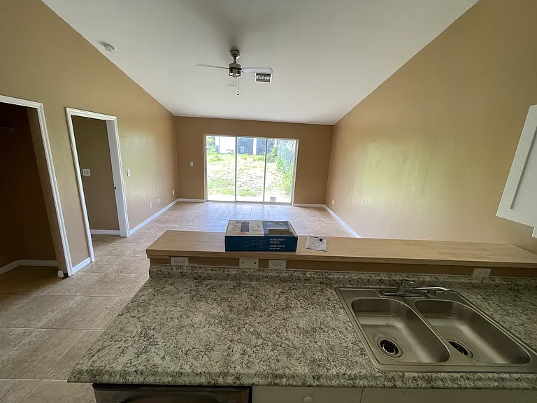 126 Hightower Ave S — Photo 13