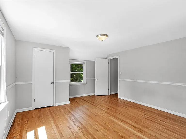 1130 Haselton Rd — Photo 12