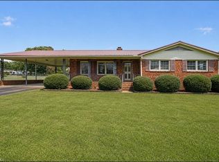 136 Beckford Dr, Lexington, NC 27295