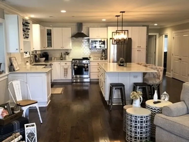 515 Summit Ave — Photo 3