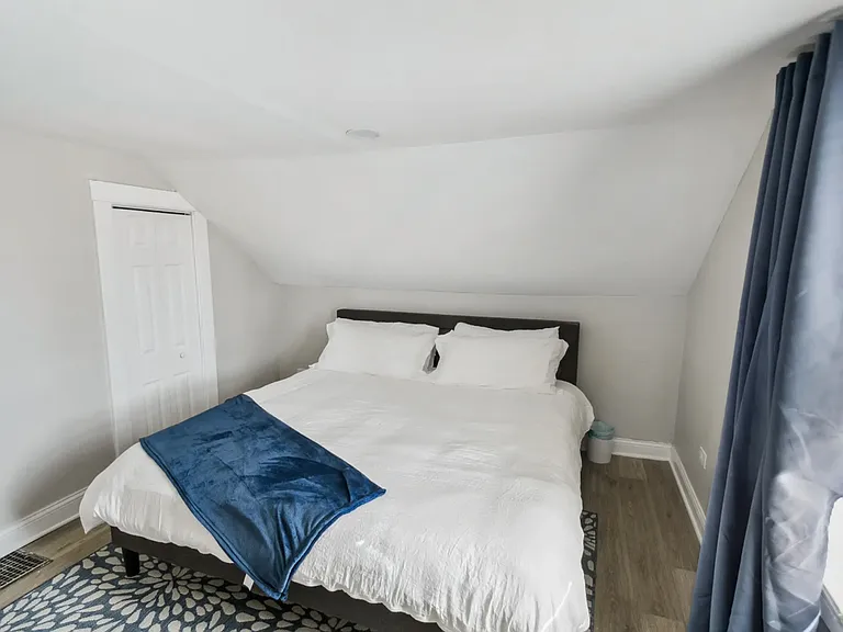 618 S Stewart Ave — Photo 27