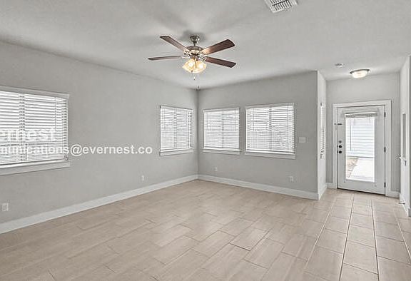 5th image of 182 Pelican Bay Cir
