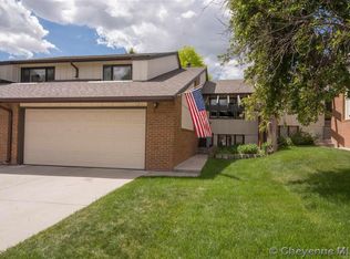211 Lake Shore Dr, Cheyenne, WY 82009