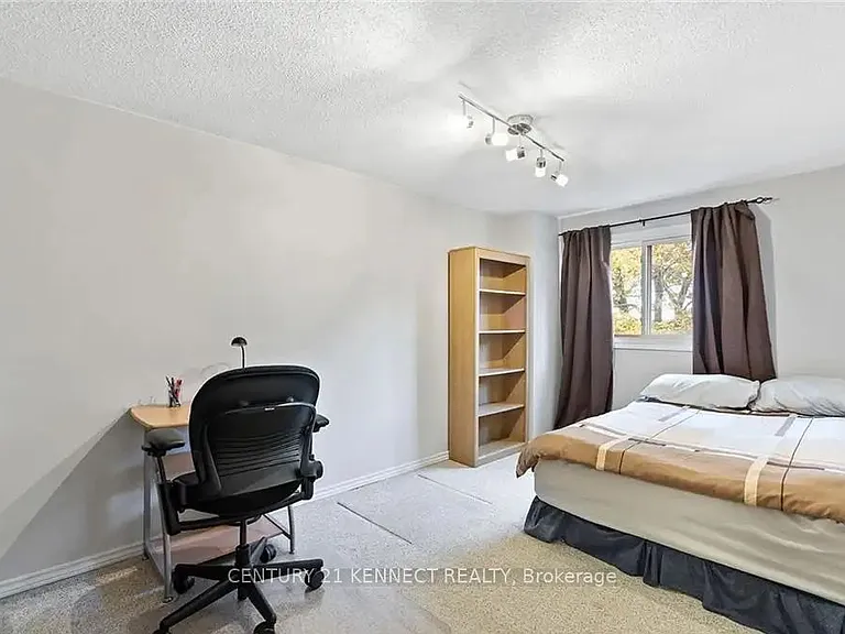 55 Dovercliffe Rd #54 — Photo 9