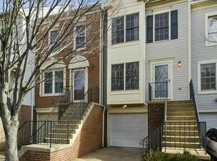 7827 Gum Springs Village Dr, Alexandria, VA 22306