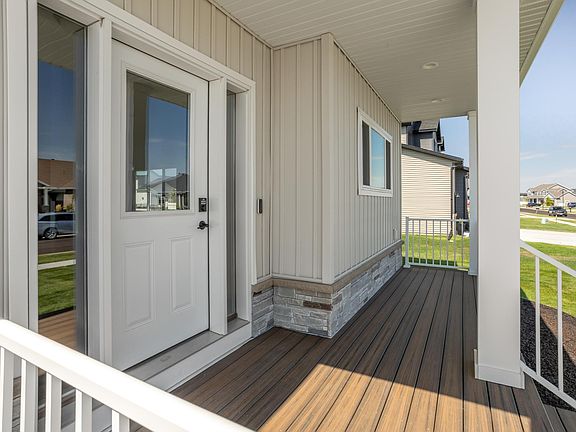 5th image of 7469 Claire Dr S