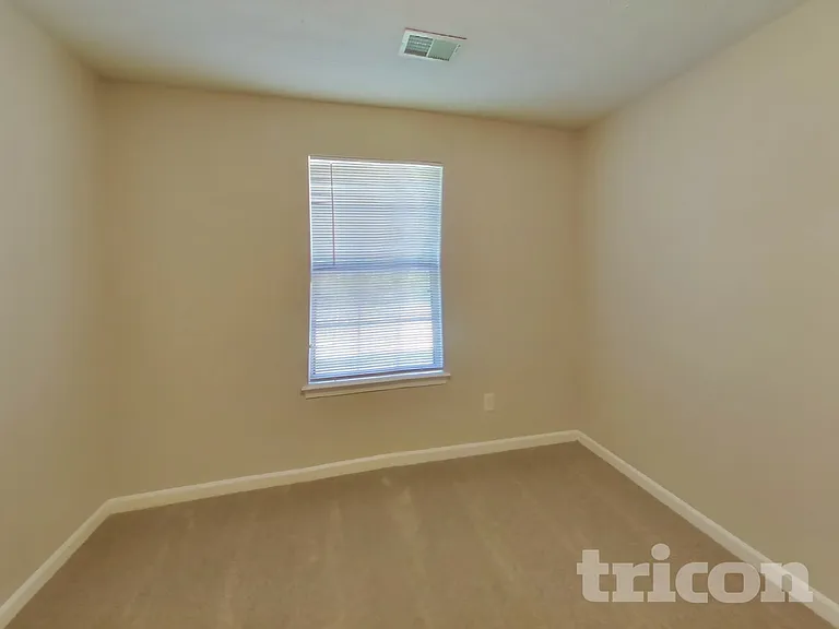 6469 Snowden Dr — Photo 12
