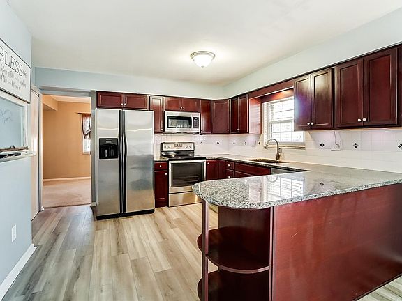 5th image of 4313 Pinecastle Ct