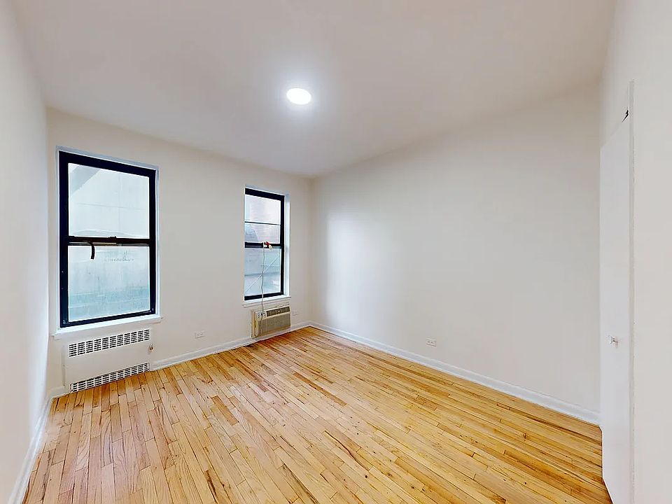 1st image of 300 1/2 E 65th St APT 2D