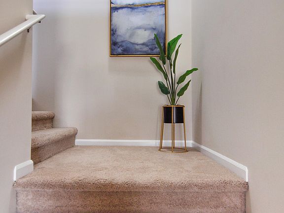5th image of 3079 Primrose Ln