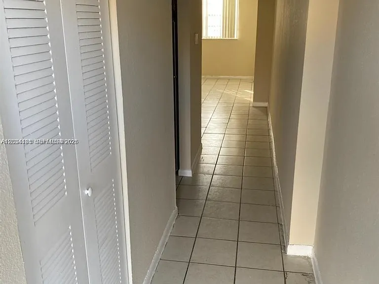 2903 N Miami Beach Blvd #505 — Photo 8