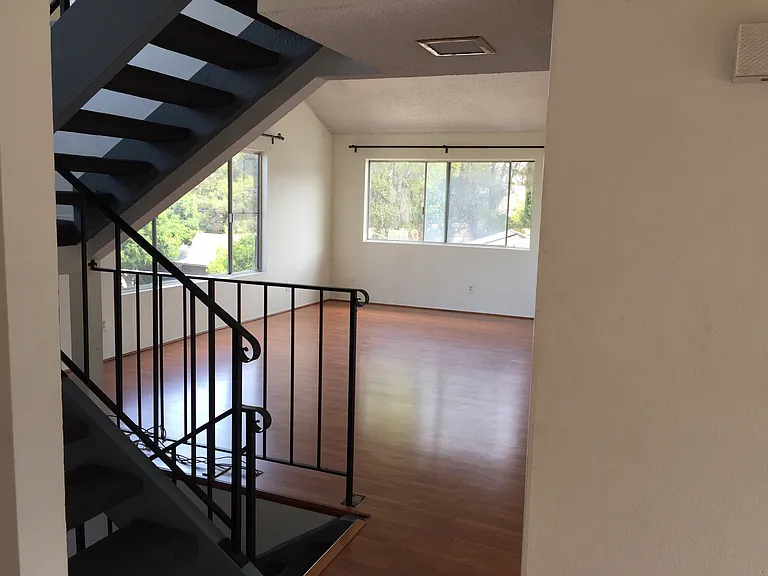 5060 Leo St — Photo 5