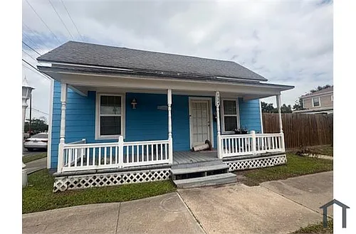 1324 N Mesquite St Photo 1