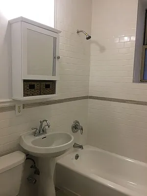 Rented by Newcastle Realty Services | media 11