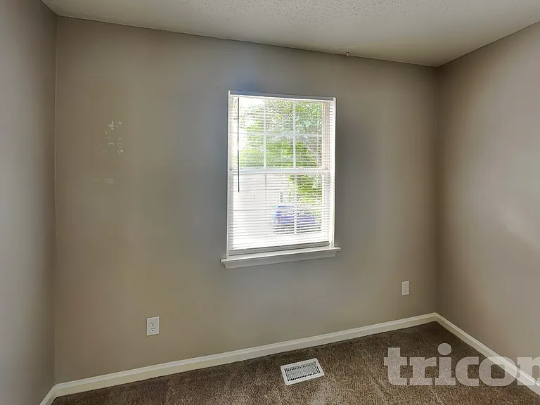 10347 Battle Ct — Photo 10