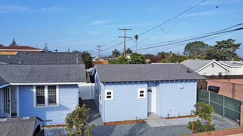 1928 Gramercy Ave — Photo 2