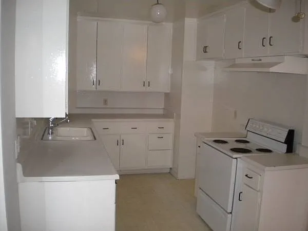 108 Catamaran St — Photo 7