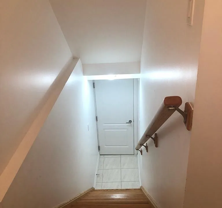 19 Angelgate Rd