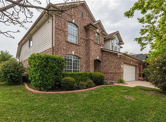 3rd image of 1607 Belvedere Pl