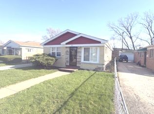 715 E 155th Ct, Phoenix, IL