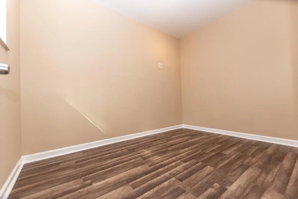 1 bed, 1.0 bath, 650 sqft, $1,700 — Photo 2