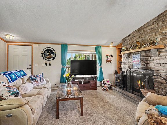 3rd image of 6612 Terry Ln