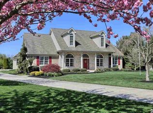 65 Oak Tree Rd, Hummelstown, PA 17036