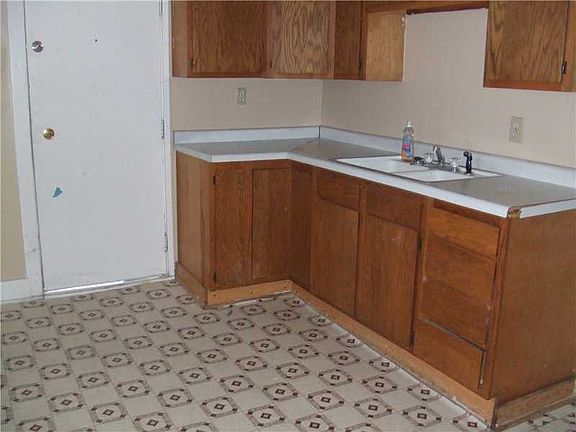 3rd image of 238 S Warman Ave