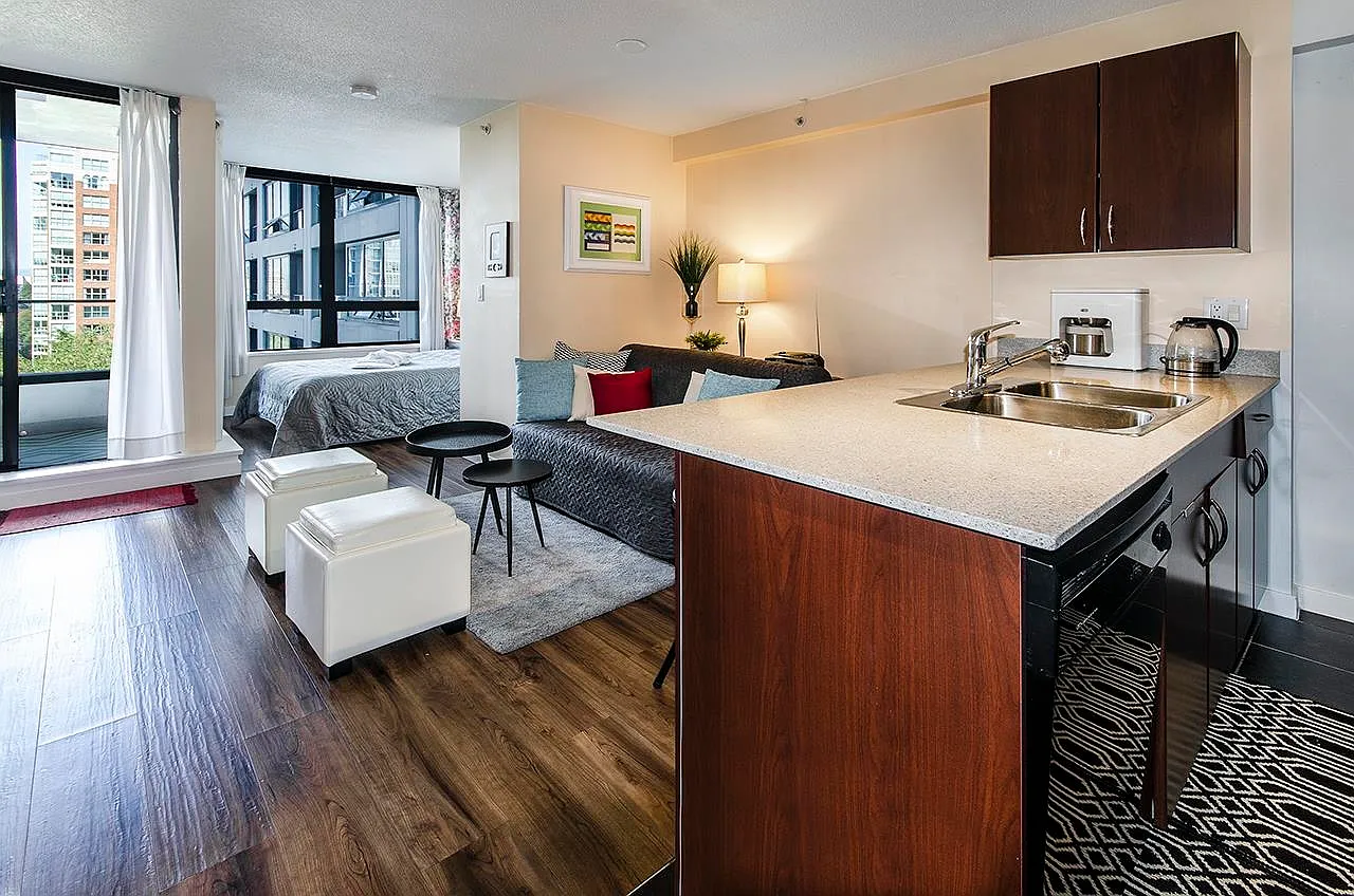 Studio, 450 sqft, $2,300 — Photo 1