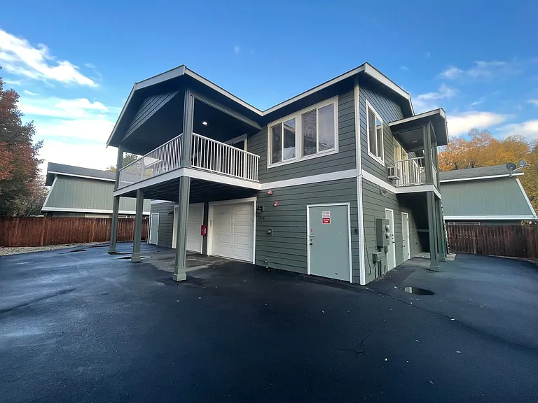 1518 N Brook Ct — Photo 30