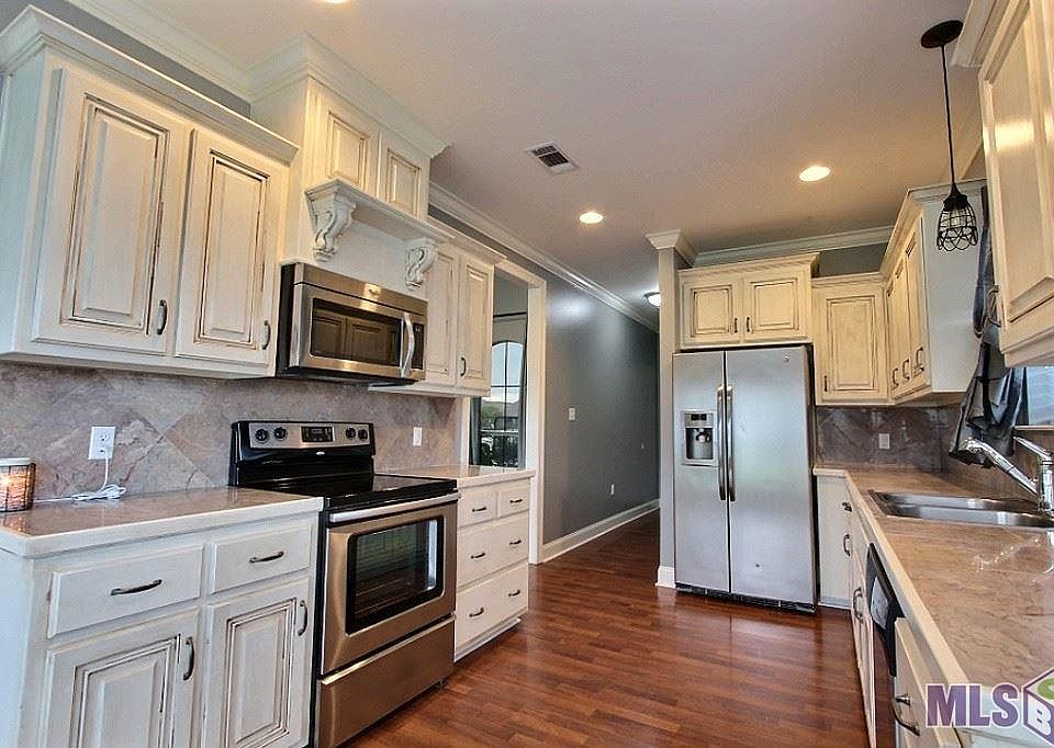 1st image of 15054 Cross Gate Dr